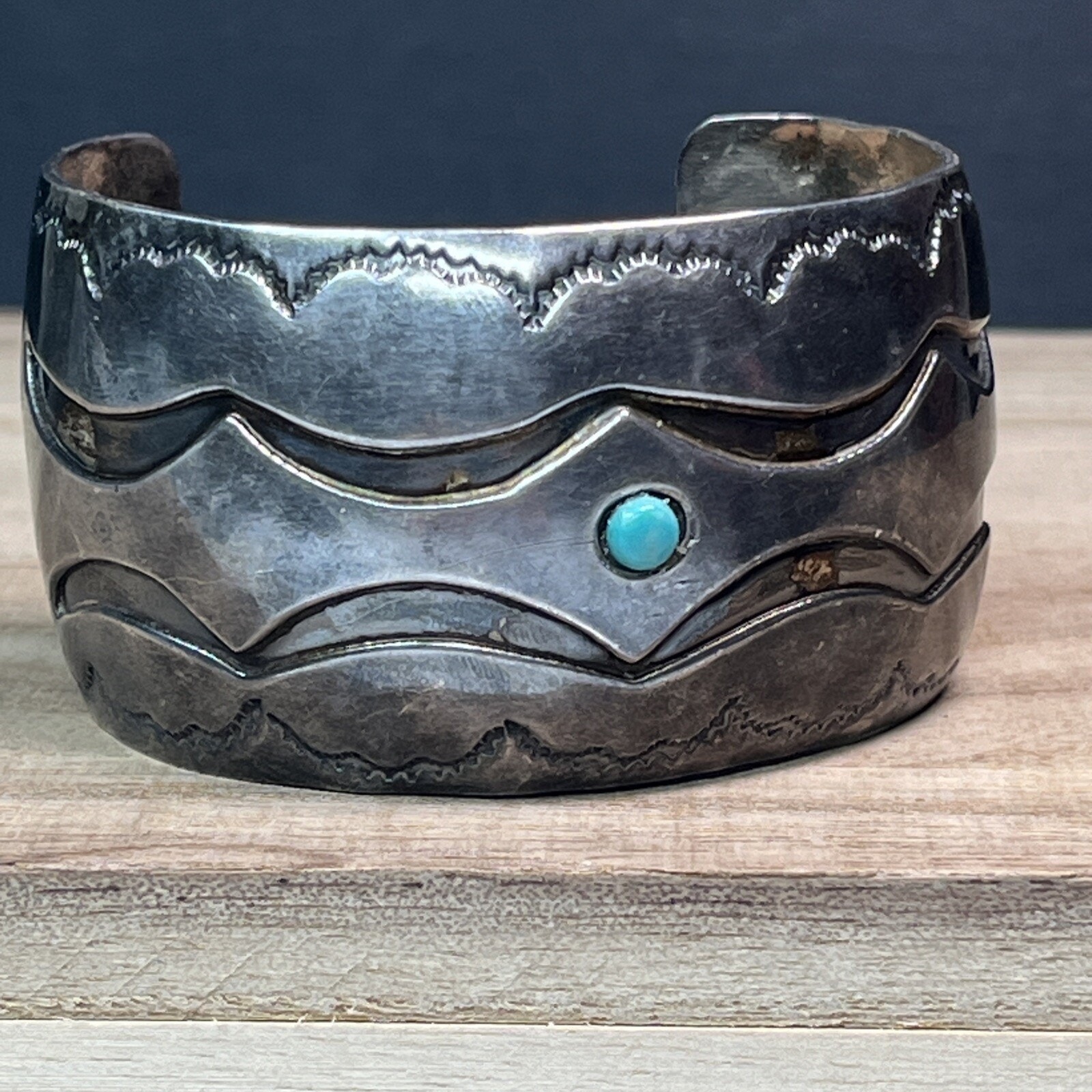 Vintage Native American Navajo Sterling Cuff Bracelet Tiny Round Teal Turquoise